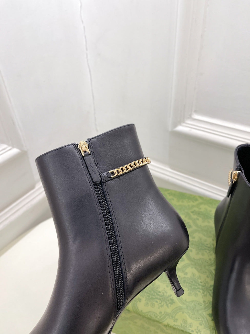 GUCCI SIGNORIA SHORT BOOTS 4.5CM IN BLACK CALFSKIN